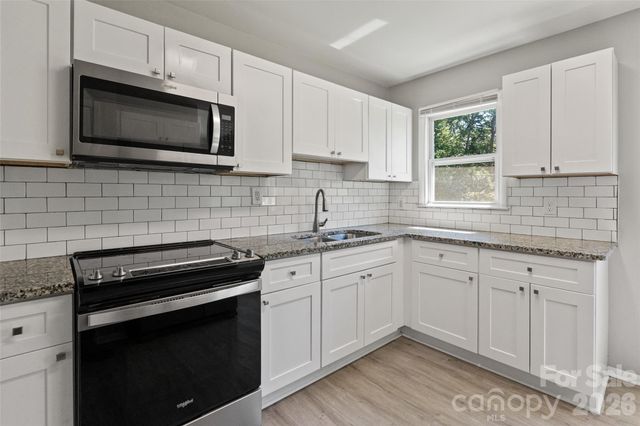 7100 Covecreek Drive, Charlotte, NC 28215