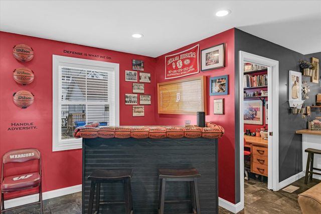 320 E Locust Street, Watseka, IL 60970