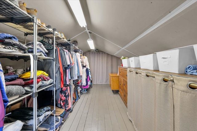 320 E Locust Street, Watseka, IL 60970