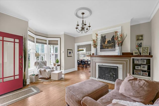 320 E Locust Street, Watseka, IL 60970