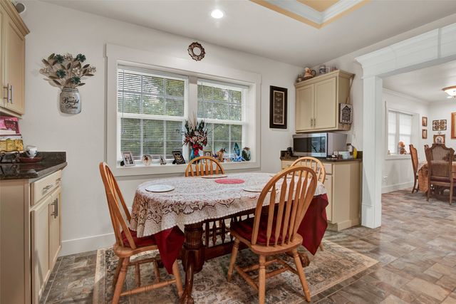 730 E Hull Street, Denison, TX 75021
