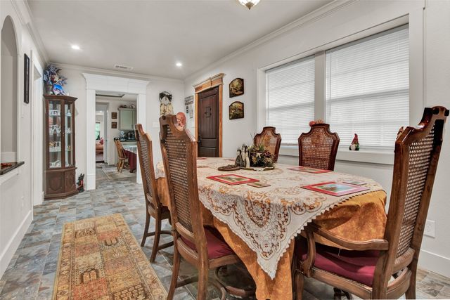 730 E Hull Street, Denison, TX 75021