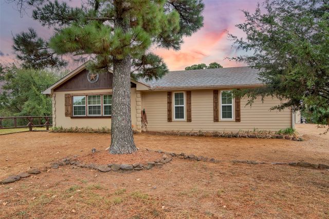 730 E Hull Street, Denison, TX 75021