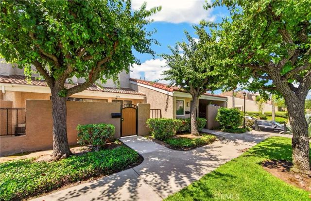 6273 Lincoln, Buena Park, CA 90620