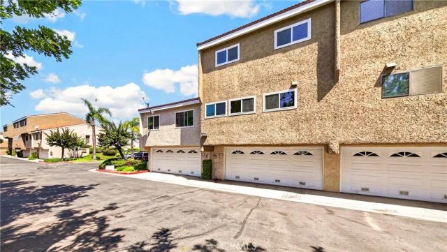6273 Lincoln, Buena Park, CA 90620