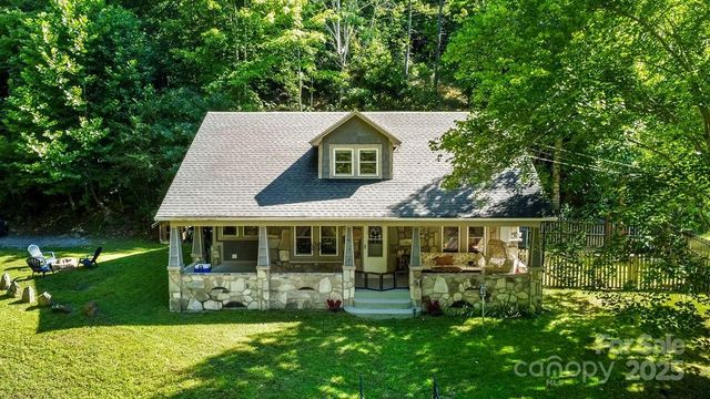 34 Coosa Ridge Drive, Whittier, NC 28789