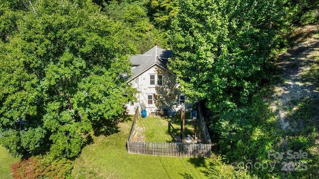 34 Coosa Ridge Drive, Whittier, NC 28789
