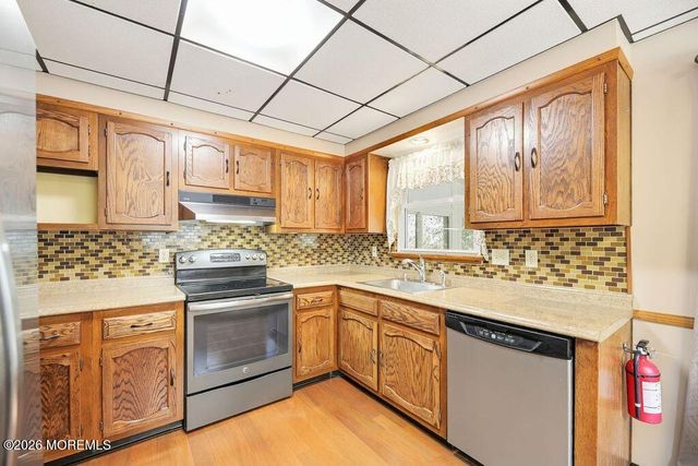 5 Revere Court, Whiting, NJ 08759