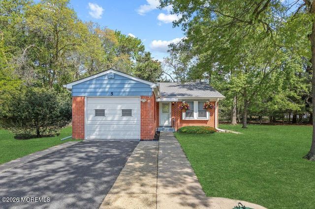 5 Revere Court, Whiting, NJ 08759