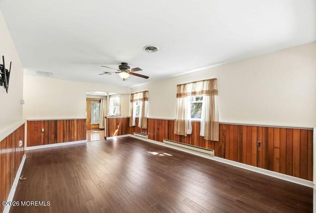 5 Revere Court, Whiting, NJ 08759