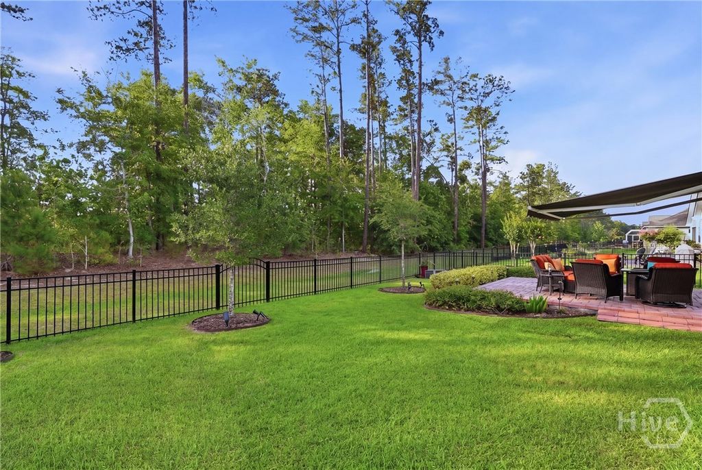 Image 5 of property listing at 120 River Run Drive, Pooler, GA 31322