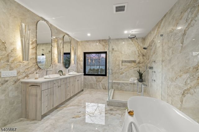 2 E Hartshorn Dr, Millburn Twp., NJ 07078