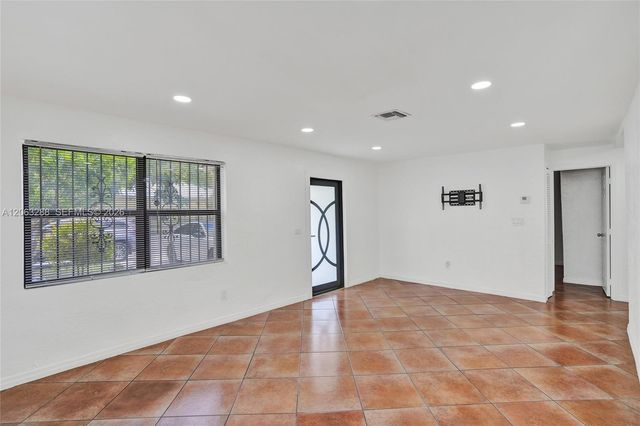 10366 SW 172nd St, Miami, FL 33157