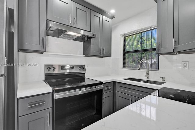 10366 SW 172nd St, Miami, FL 33157
