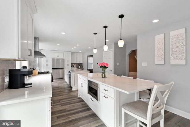 13 SILVER LAKE DR, Shamong, NJ 08088