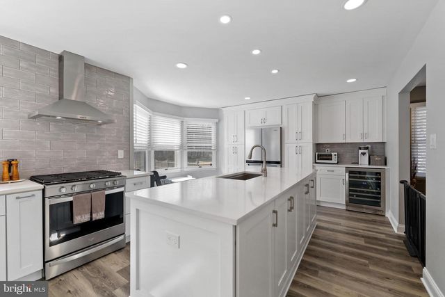 13 SILVER LAKE DR, Shamong, NJ 08088