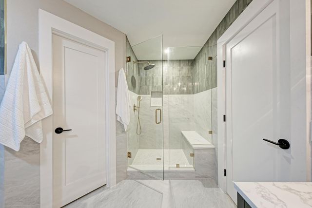 9401 Topridge DR, Austin, TX 78750