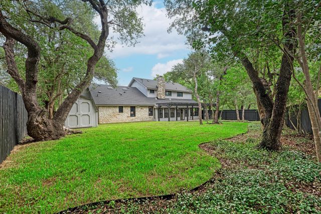 9401 Topridge DR, Austin, TX 78750