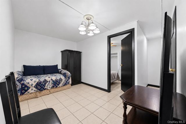3302 Tiemann Avenue, Bronx, NY 10469