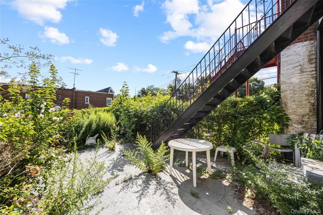 3302 Tiemann Avenue, Bronx, NY 10469