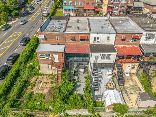 3302 Tiemann Avenue, Bronx, NY 10469