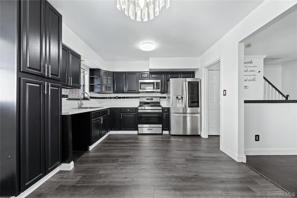 3302 Tiemann Avenue, Bronx, NY 10469 — photo 4