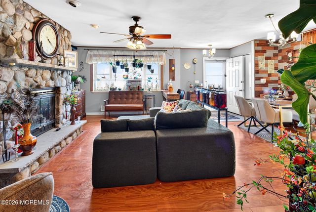 536 Iron Kettle Road, Toms River, NJ 08753