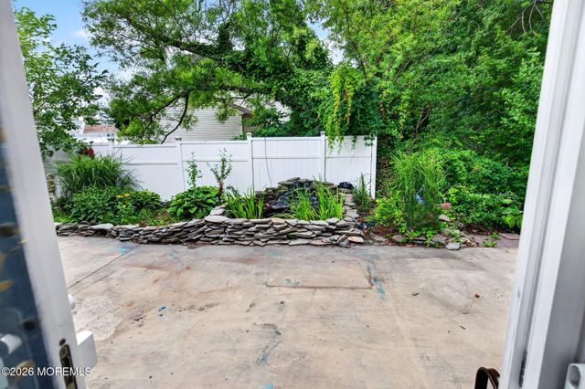 536 Iron Kettle Road, Toms River, NJ 08753