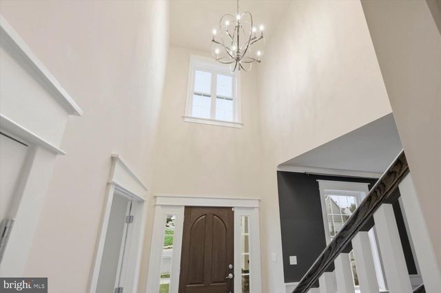 354 AMBER DR, Lititz, PA 17543