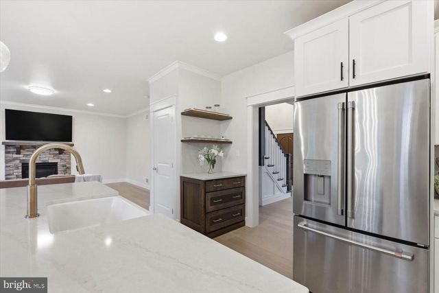 354 AMBER DR, Lititz, PA 17543