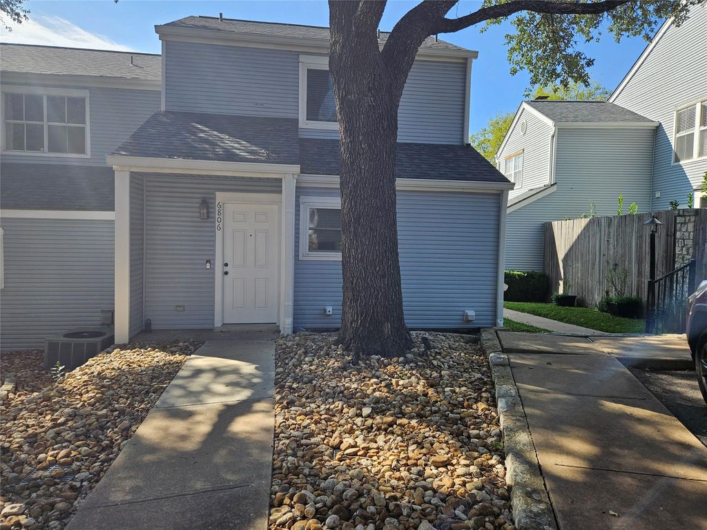 6806 Old Quarry LN, Austin, TX 78731