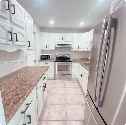 7845 Miller Dr A202, Miami, FL 33155