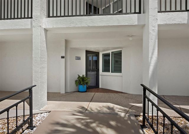 448 GULF OF MEXICO DRIVE A104, Longboat Key, FL 34228
