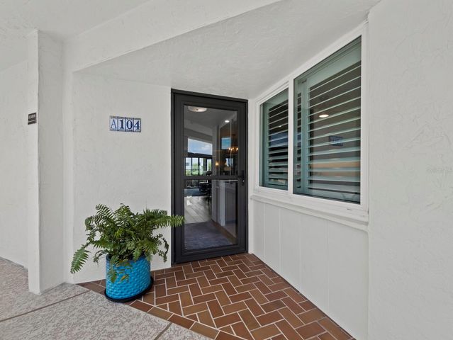448 GULF OF MEXICO DRIVE A104, Longboat Key, FL 34228