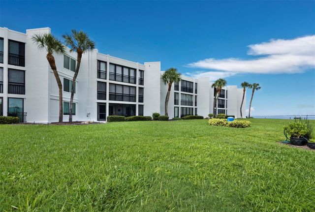448 GULF OF MEXICO DRIVE A104, Longboat Key, FL 34228