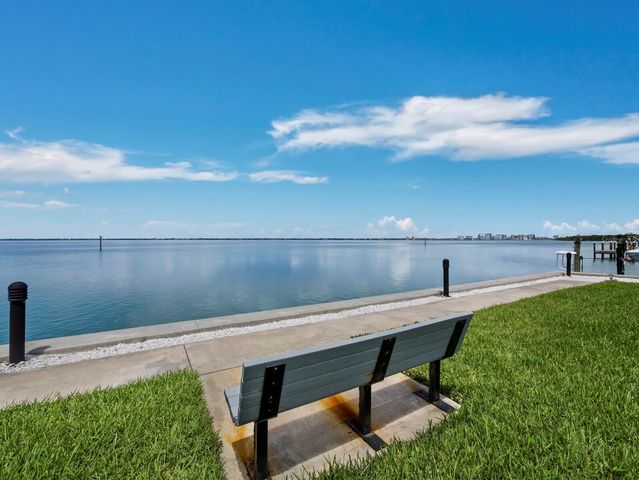 448 GULF OF MEXICO DRIVE A104, Longboat Key, FL 34228