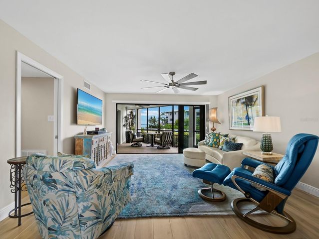 448 GULF OF MEXICO DRIVE A104, Longboat Key, FL 34228