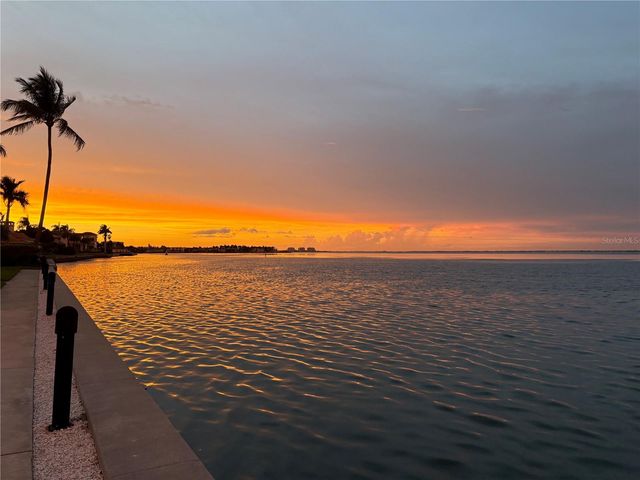 448 GULF OF MEXICO DRIVE A104, Longboat Key, FL 34228