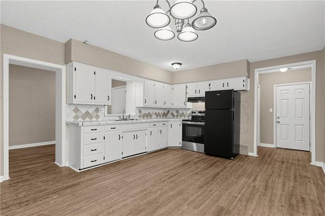5228 Woodson Road, Raytown, MO 64133