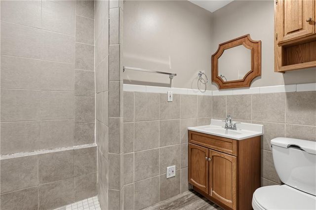 5228 Woodson Road, Raytown, MO 64133