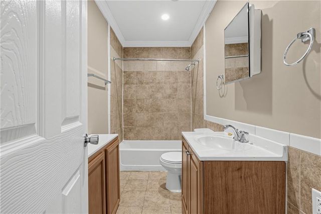 5228 Woodson Road, Raytown, MO 64133