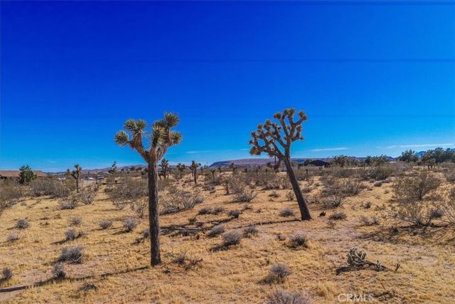 56666 Lowe Avenue, Yucca Valley, CA 92284