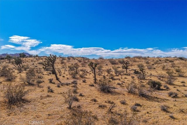 56666 Lowe Avenue, Yucca Valley, CA 92284