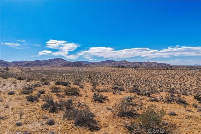 56666 Lowe Avenue, Yucca Valley, CA 92284
