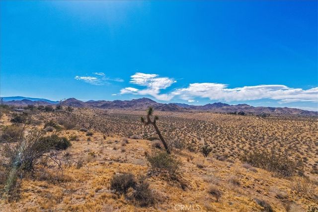 56666 Lowe Avenue, Yucca Valley, CA 92284