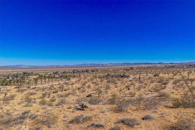 56666 Lowe Avenue, Yucca Valley, CA 92284