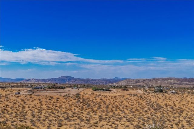 56666 Lowe Avenue, Yucca Valley, CA 92284