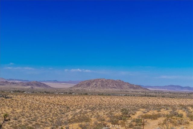 56666 Lowe Avenue, Yucca Valley, CA 92284