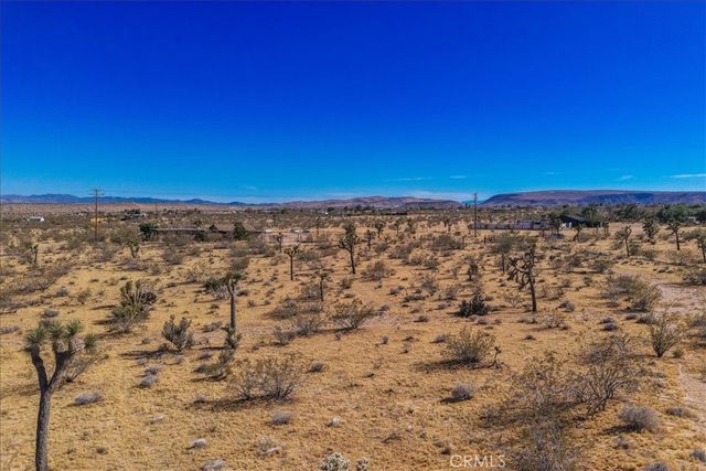 56666 Lowe Avenue, Yucca Valley, CA 92284