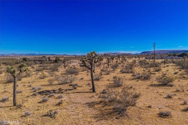 56666 Lowe Avenue, Yucca Valley, CA 92284